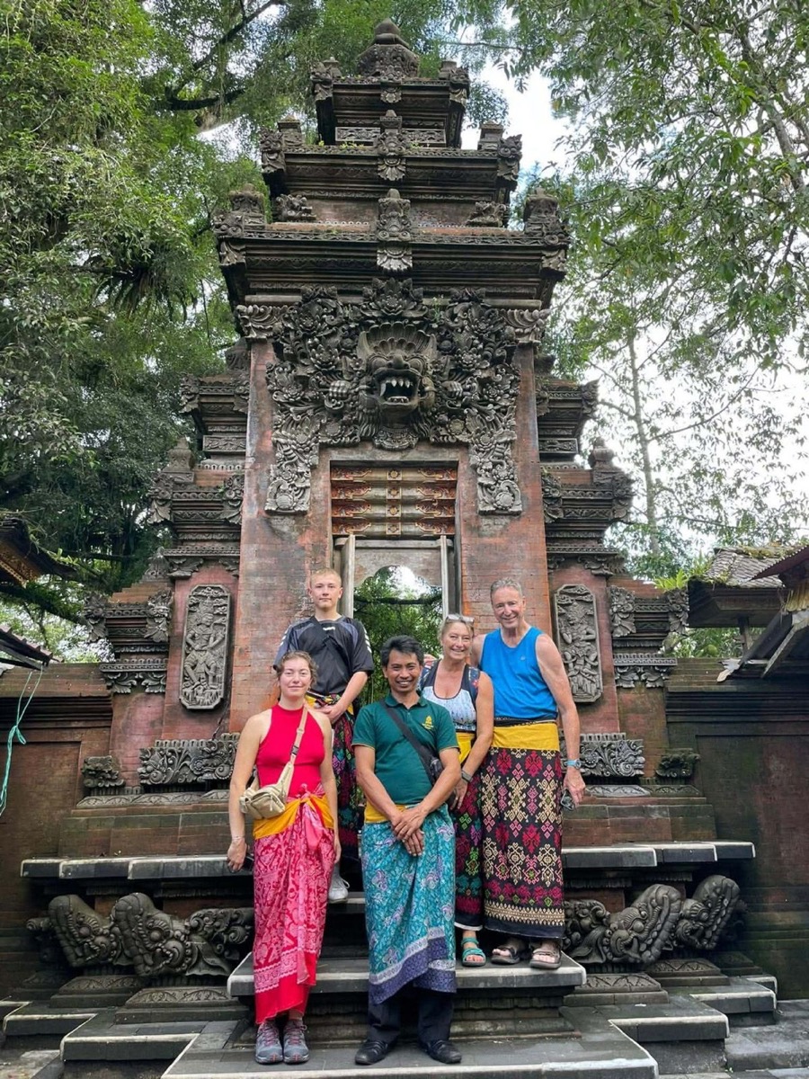 Arsa with guests at a Balinese temple